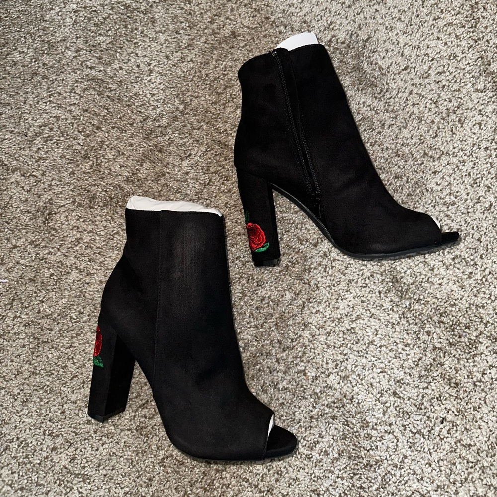 Flower Design Ankle Booties